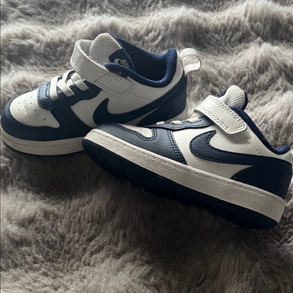Nike Kids' Navy and White Sneakers